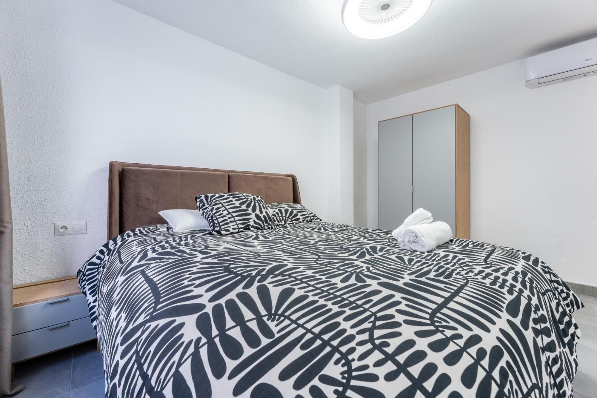 Apartamento Malaga Centro Экстерьер фото